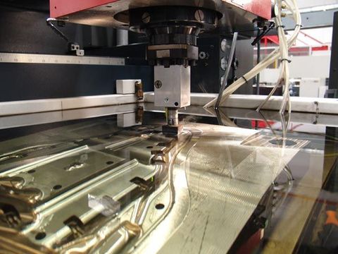 Discover Electrical Discharge Machining (EDM) : Knowledge, Facts, Use Cases & Expert Advice